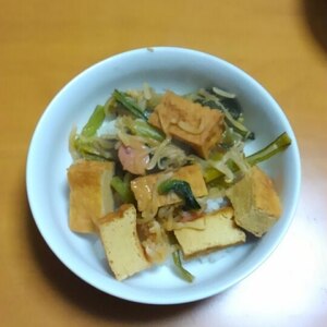 厚揚げともやしのミソダレ丼